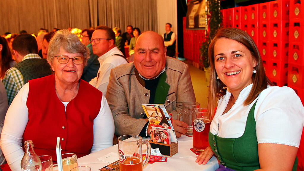31. Gstanzlsingen aus dem Hofbr\u00e4u Kaltenhausen