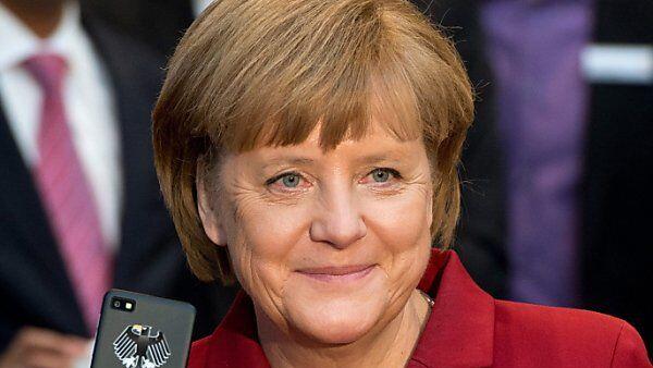 Das Handy ist Merkels ständiger Begleiter