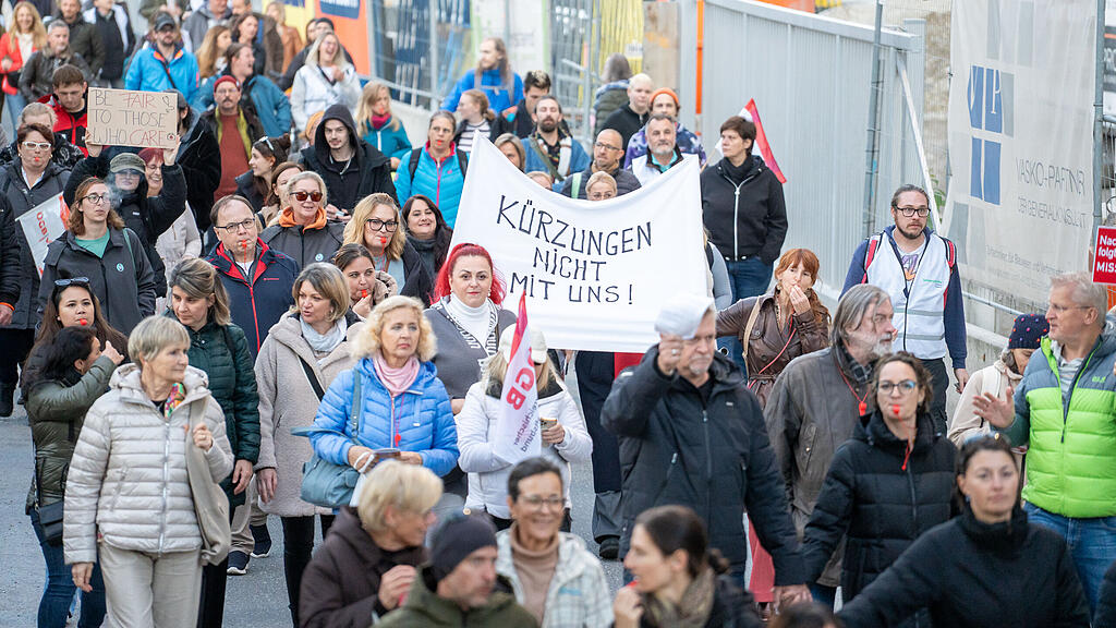 Pflege-Demo in Salzburg