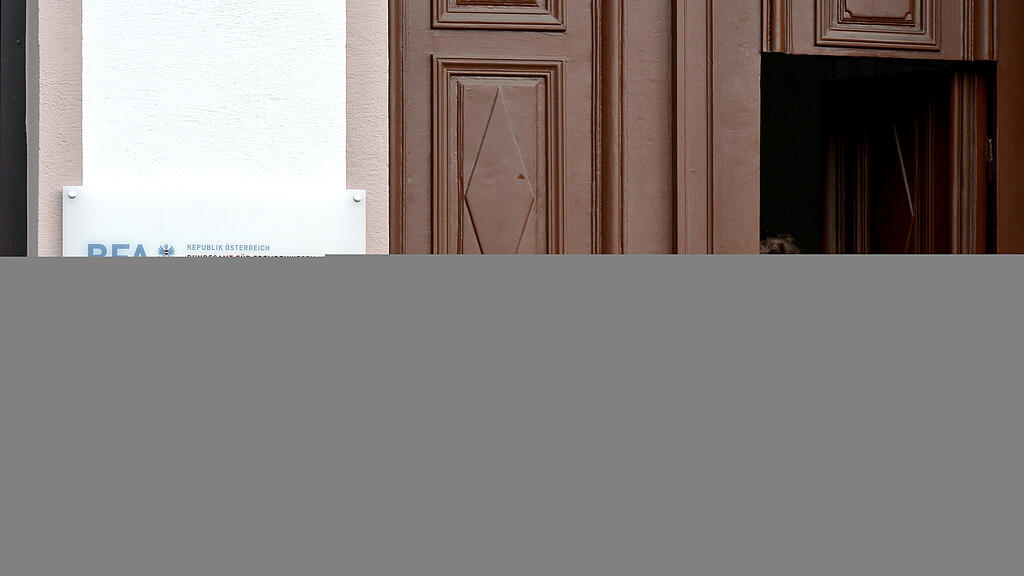 Kritik an der Abschiebung von Flüchtlingen in Lehre wird immer lauter (Symbolbild).