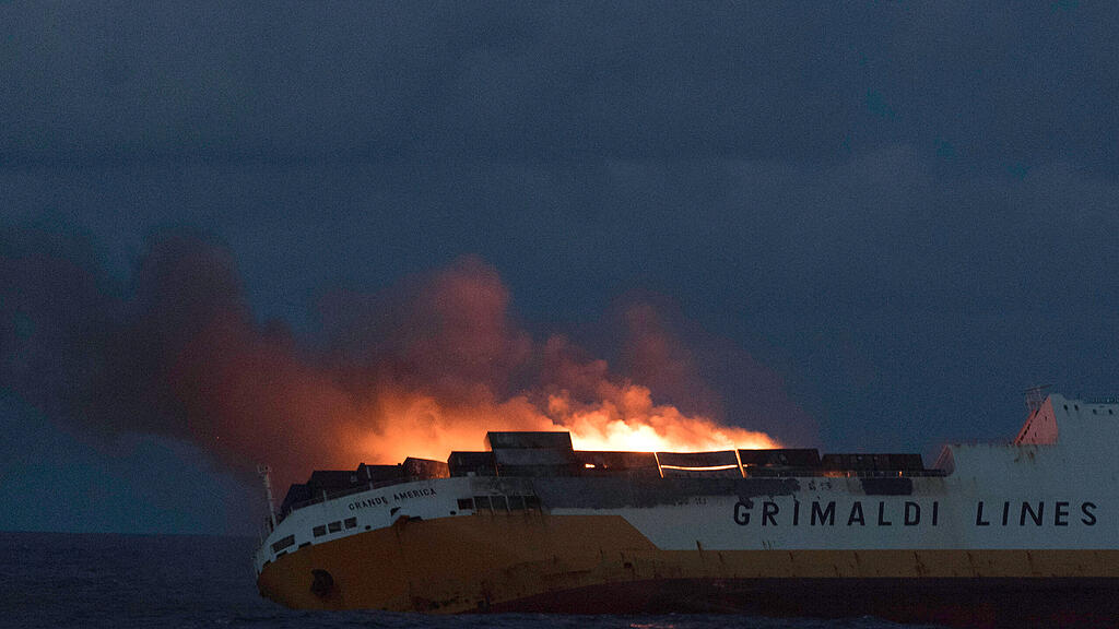 Grande America, Containerschiff, Frankreich, Ölpest