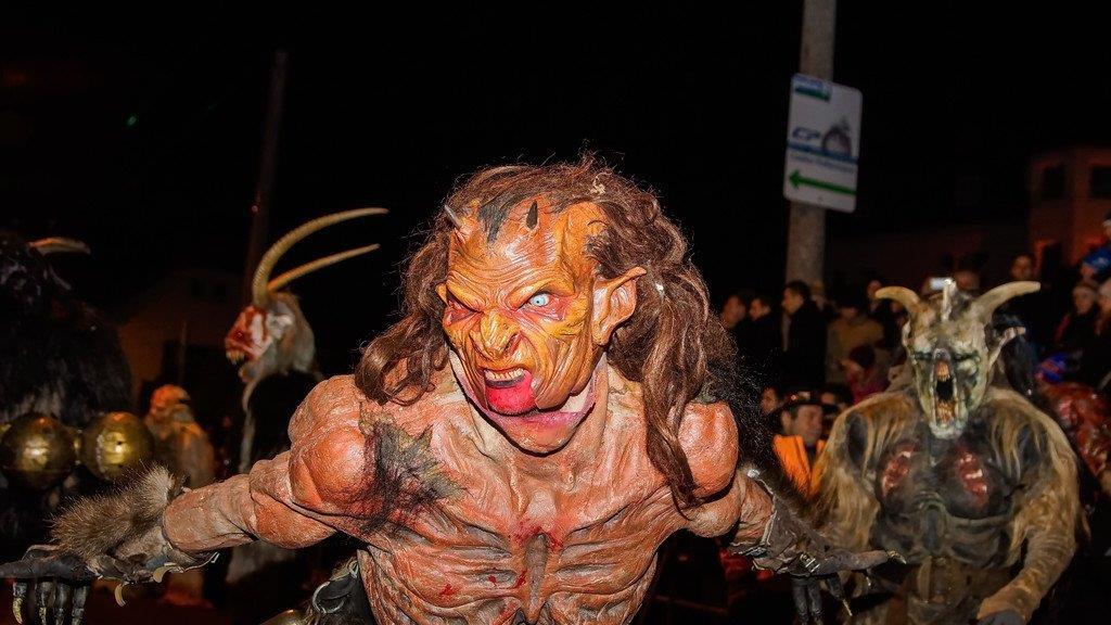 Gnigler Perchtenlauf