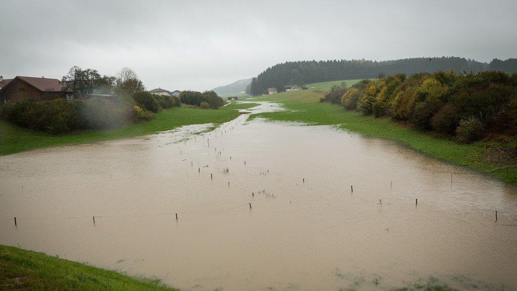 Wintereinbruch - Überflutungen in Straßwalchen