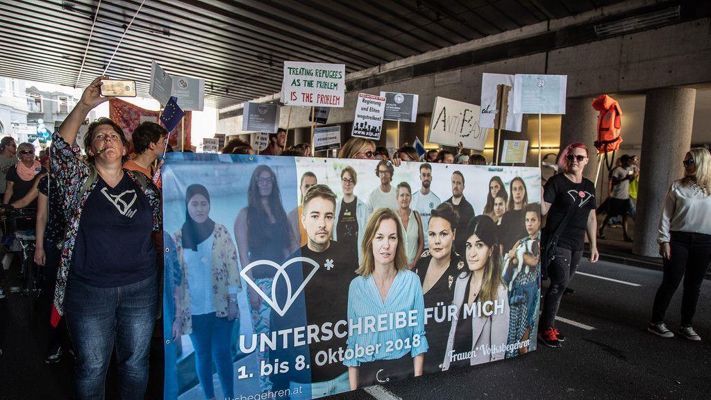 Eu-Gipfel: Demo in Salzburg, II