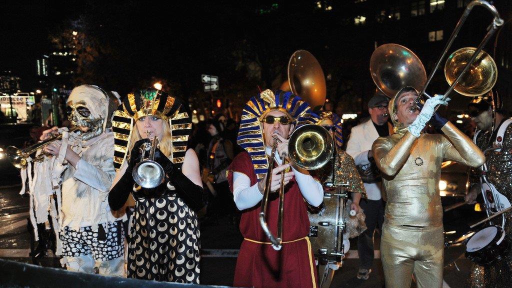 Zehntausende Menschen feierten Halloween-Parade in New York