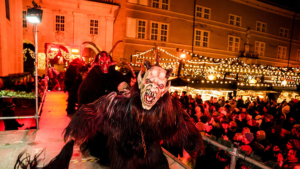 Der Krampuslauf am Christkindlmarkt