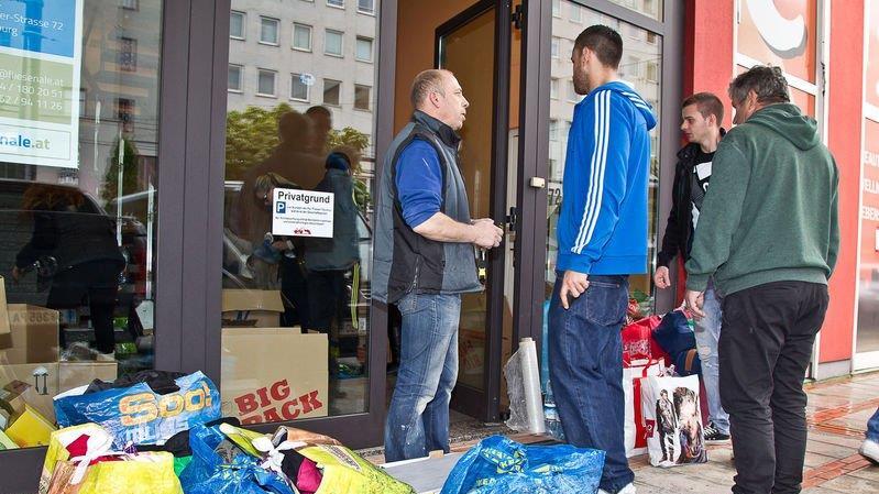Salzburger sammeln Spenden für Flutopfer