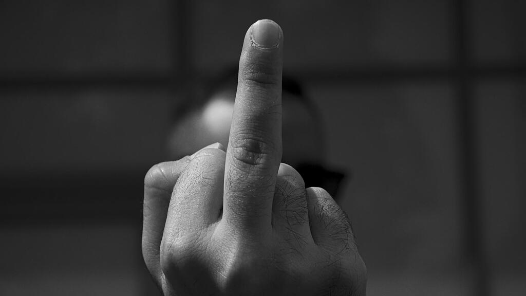 symb_mittelfinger