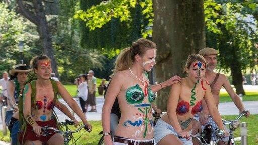 "World Naked Bike Ride" in Salzburg I