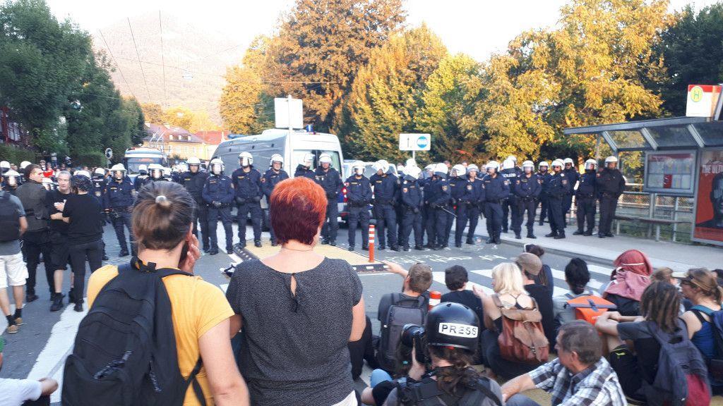 EU-Gipfel: Tumulte nach Gegendemonstration im Volksgarten