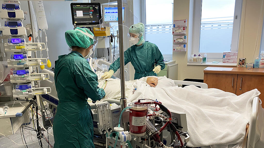 symb_spital symb_corona