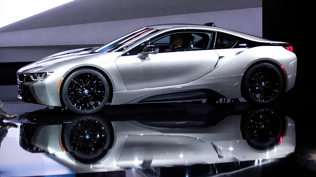 BMW i8 Coupe, SB