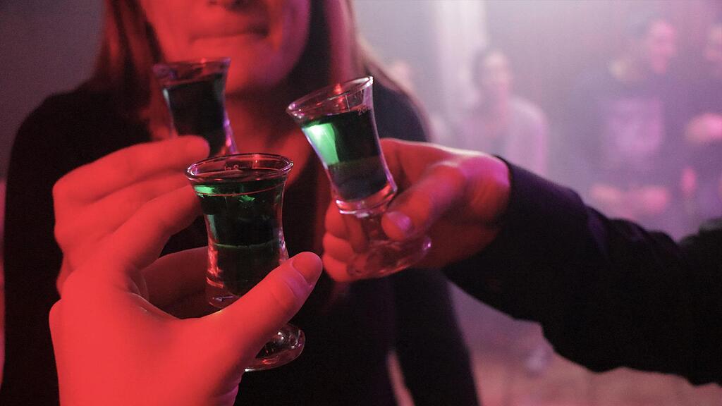 symb_party symb_shots symb_schnaps symb_feiern