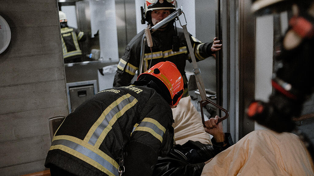 Feuerwehrübung im neuen Seniorenwohnhaus Nonntal