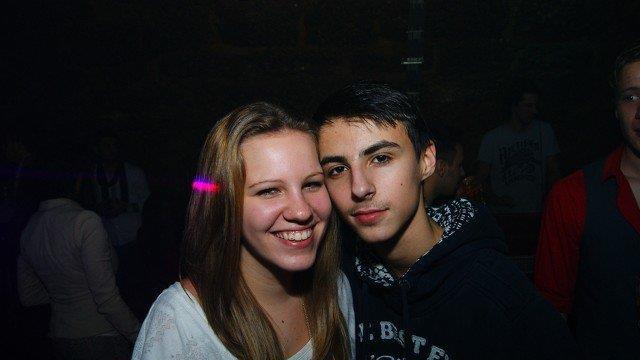 Weltuntergangsparty Vis a Vis