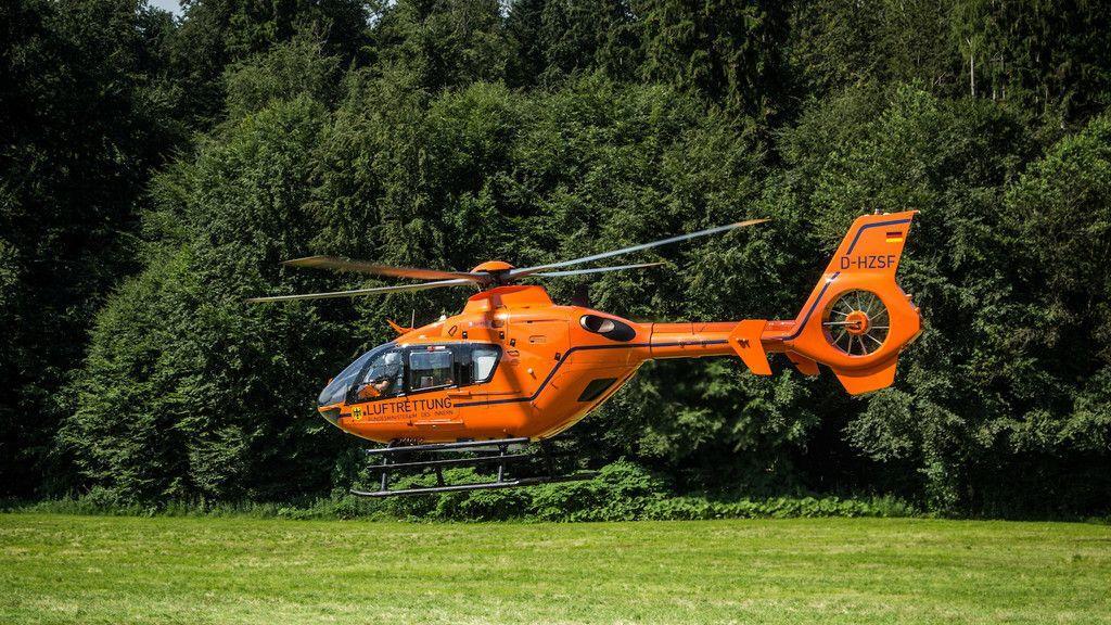 Zwei Verletzte bei Kreuzungscrash bei Laufen