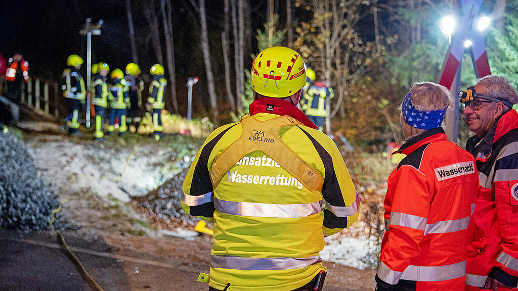 Pkw vs Zug in Bischofswiesen