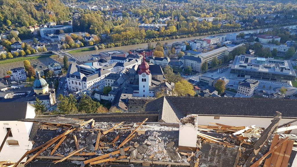 Sturm beschädigt Festung