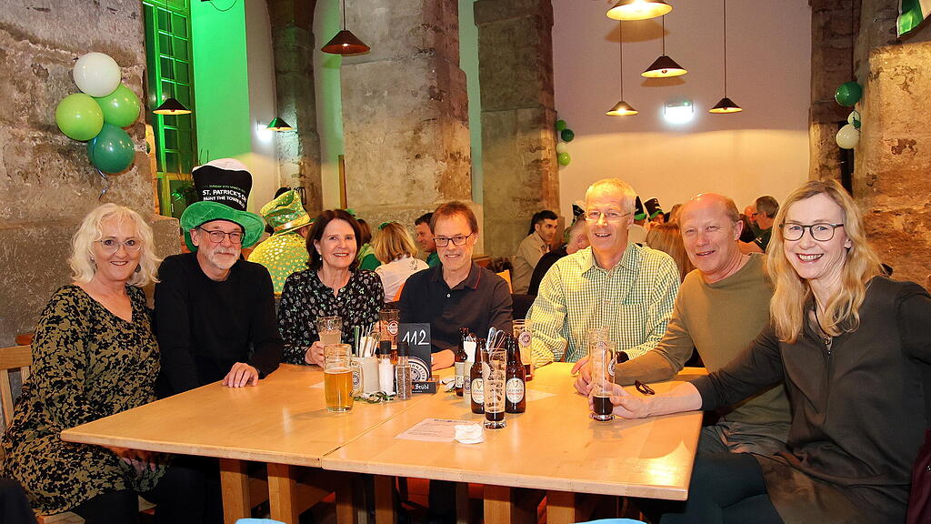 St. Patrick\u00b4s Day im Br\u00e4ust\u00fcbl Kaltenhausen