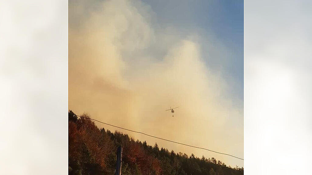Flughelfer aus Salzburg bei Waldbrand in NÖ