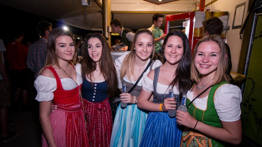 10. Sagler Bierzelt I