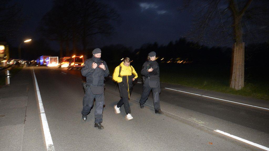 Bomben detonieren an BVB-Bus