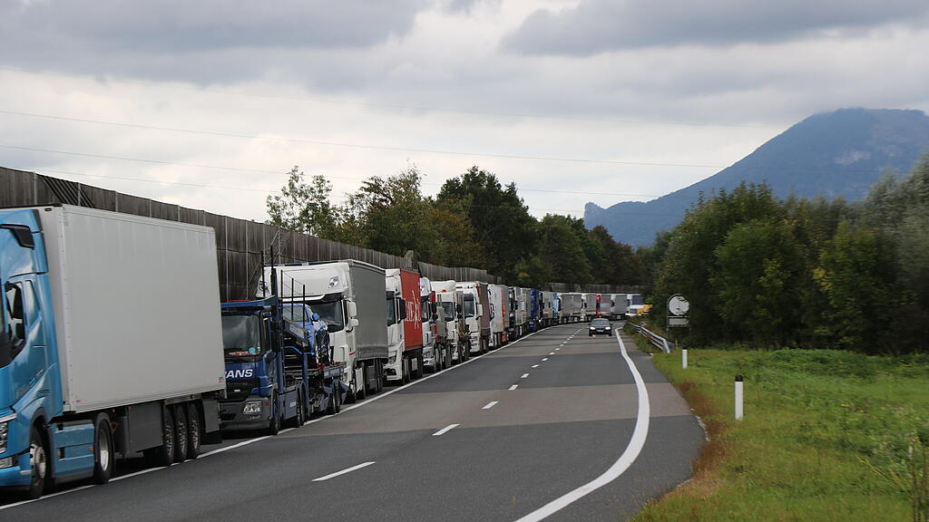 Lkw, Stau, Walserberg, A1