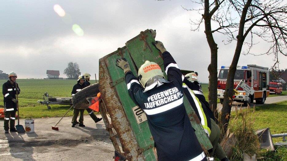 Traktorunfall in Taufkirchen