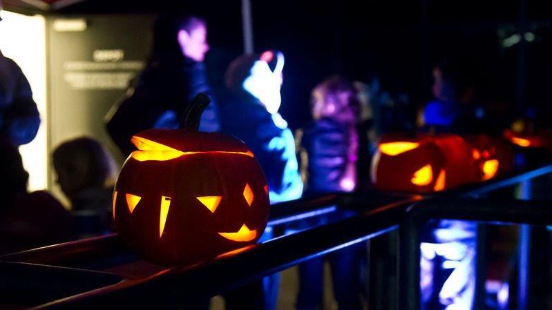 Halloween im Stadion, II