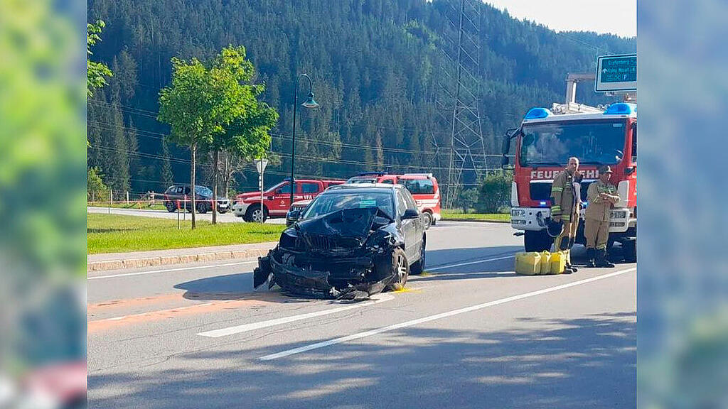Pkw-Crash auf B163 in Wagrain