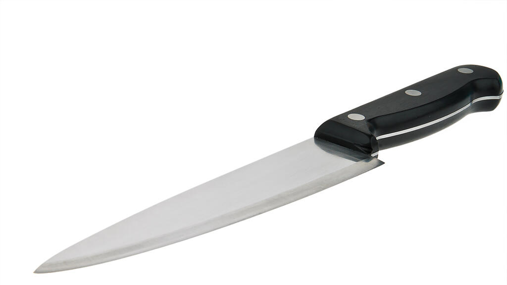 140894_Messer_mit_Blut._Kriminalitaet._Tatwaffe_eines_Mord.jpg