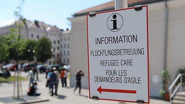 Deutlich weniger Asylanträge im dritten Quartal