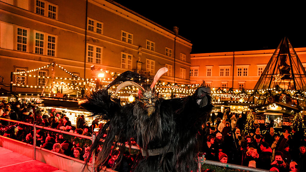 Der Krampuslauf am Christkindlmarkt