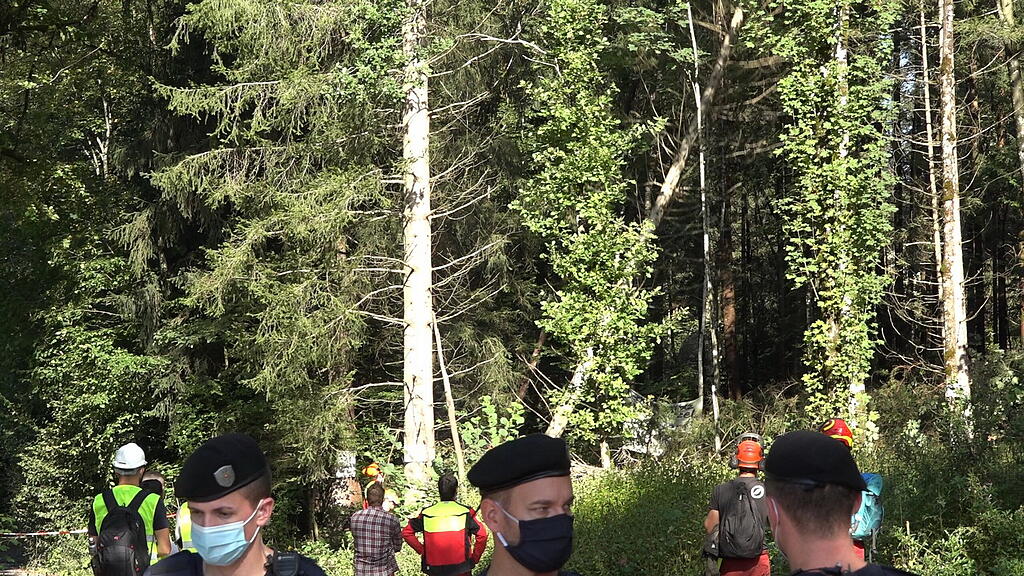 Polizeigro\u00dfeinsatz in Bad Vigaun