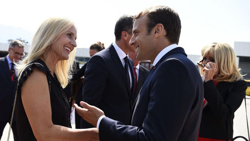 Emanuel Macron in Salzburg gelandet