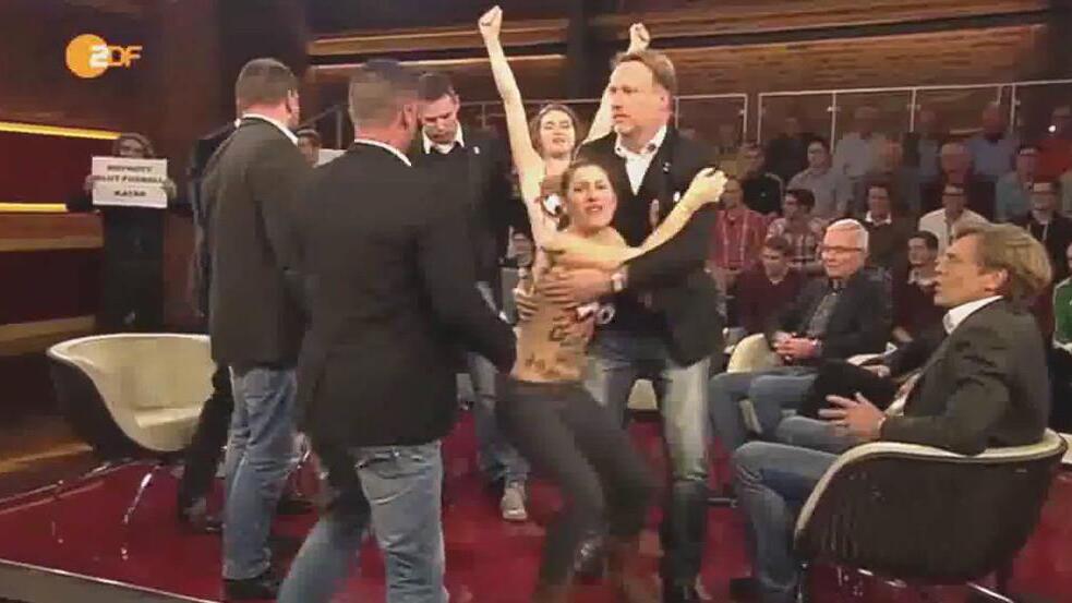 Nackter Protest in Lanz Talkshow
