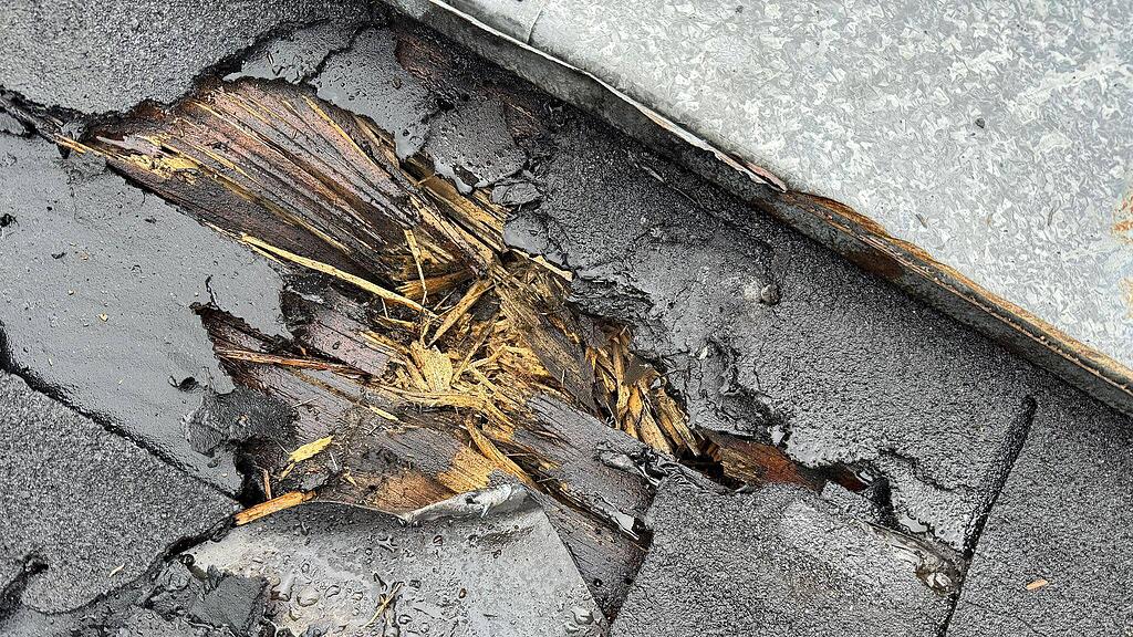 Blitzeinschlag in Lend