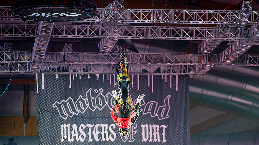 Masters of Dirt