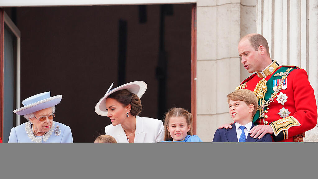 Queen feiert 70 Jahre Thronjubil\u00e4um