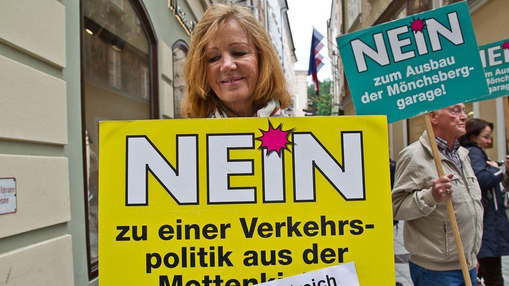 Demo gegen den Ausbau der Mönchsberggarage