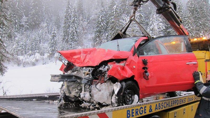 Pkw-Unfall auf L111