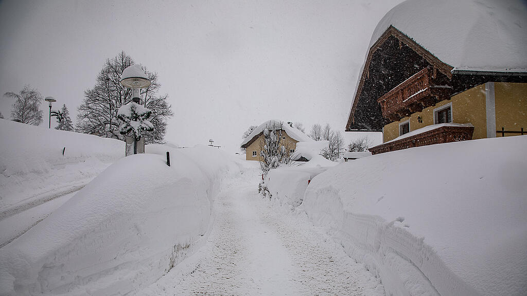 Über zwei Meter Schnee in Krispl