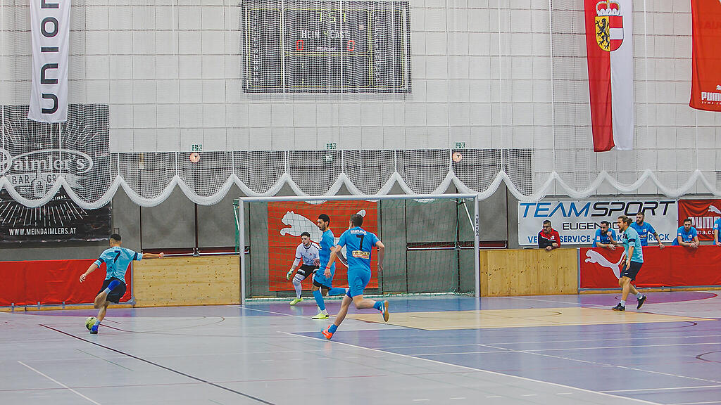 Salzburger Stier, Hallenfußball