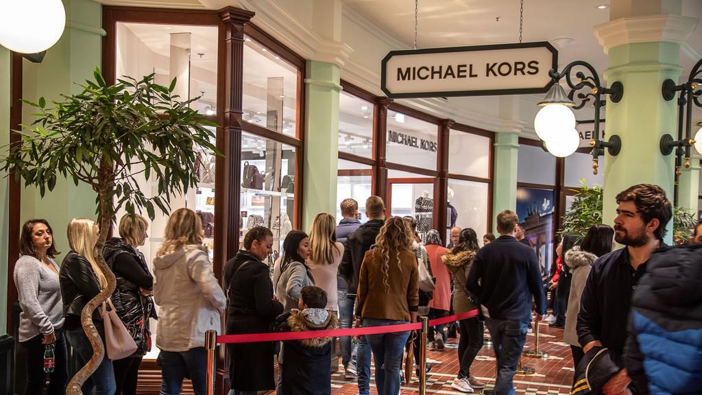 "Late Night Shopping" im Outlet Center