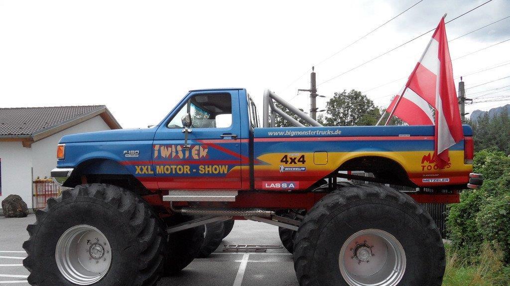 Monster Truck Stunt Show