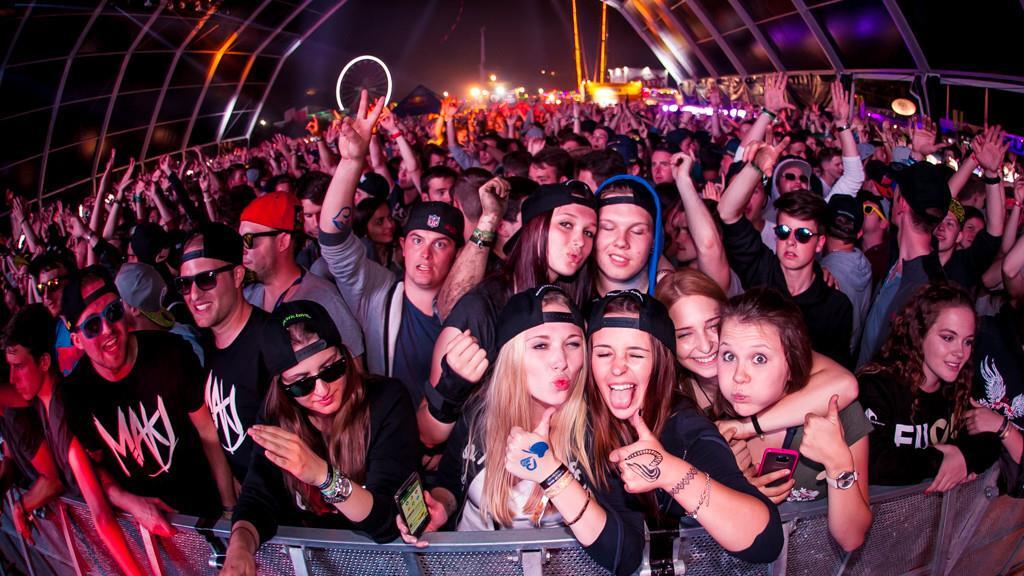 Electric Love Festival 2016: Die Warm-Up Party, II