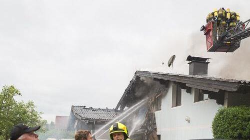 Haus in Neumarkt in Flammen I