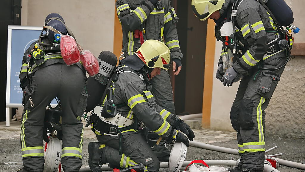 Feuerwehr-\u00dcbung auf der Festung, I