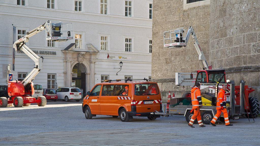 Salzburger Christkindlmarkt wird aufgebaut
