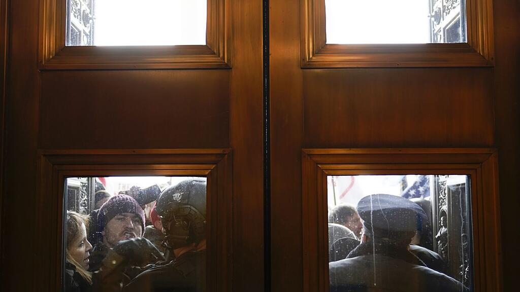 Washington, Sturm auf Kapitol, Trump-Anh\u00e4nger,
